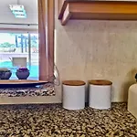Villa Nuki- Cleverdetails, Quiet Location, Sleeps 8, Private Pool *