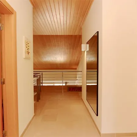 Nuki- Cleverdetails, Quiet Location, Sleeps 8, Private Pool Willa *