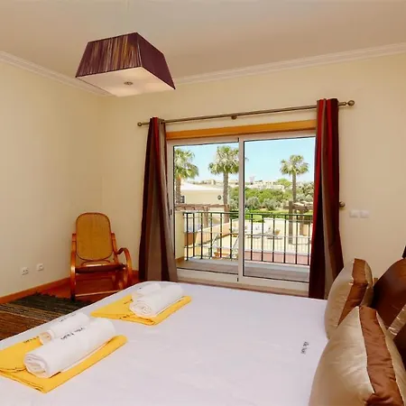 Nuki- Cleverdetails, Quiet Location, Sleeps 8, Private Pool Willa *