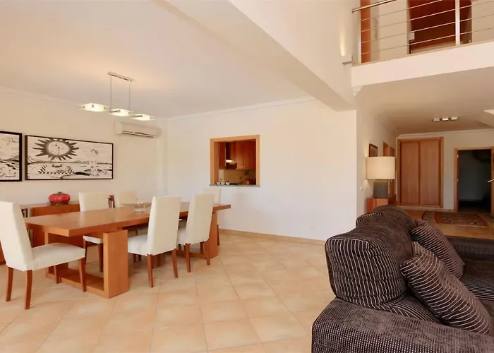 Villa Nuki- Cleverdetails, Quiet Location, Sleeps 8, Private Pool