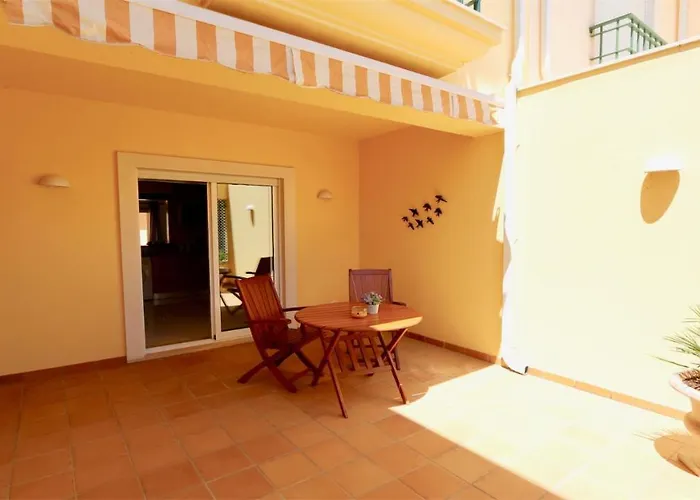 Villa Nuki- Cleverdetails, Quiet Location, Sleeps 8, Private Pool