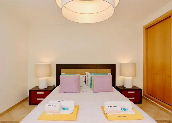 Villa Nuki- Cleverdetails, Quiet Location, Sleeps 8, Private Pool