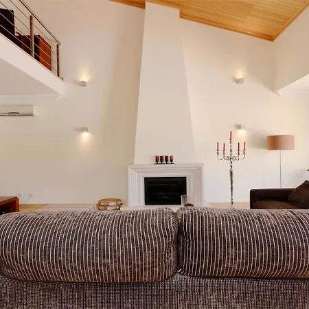 Nuki- Cleverdetails, Quiet Location, Sleeps 8, Private Pool וילהמורה