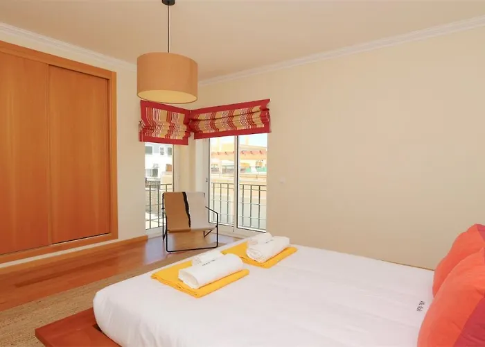 Nuki- Cleverdetails, Quiet Location, Sleeps 8, Private Pool * Vilamoura