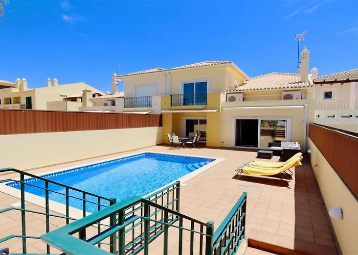 Villa Nuki- Cleverdetails, Quiet Location, Sleeps 8, Private Pool *