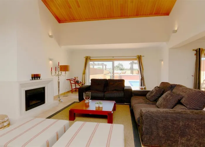 Villa Nuki- Cleverdetails, Quiet Location, Sleeps 8, Private Pool *