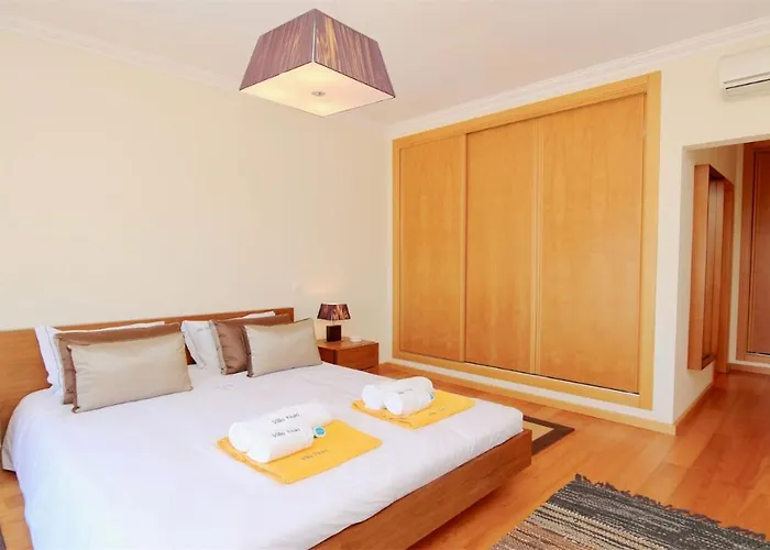 Nuki- Cleverdetails, Quiet Location, Sleeps 8, Private Pool Villa Vilamoura