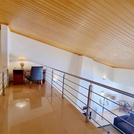 Nuki- Cleverdetails, Quiet Location, Sleeps 8, Private Pool Villa *